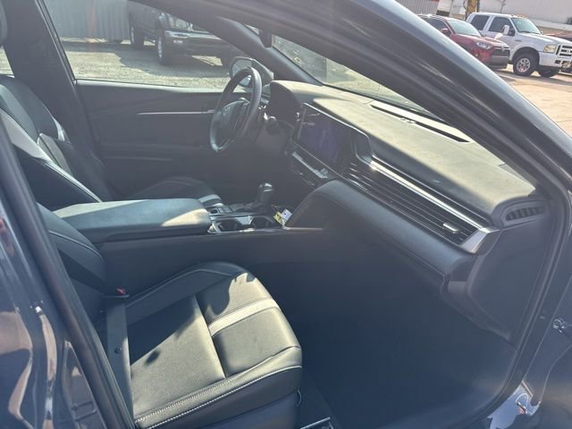 Used 2025 Toyota Camry SE w/ Multimedia Upgrade Package FWD image 14