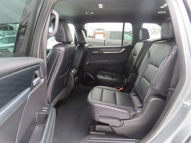 Used 2024 GMC Acadia Elevation w/ Black Edition image 21