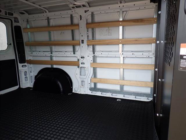 Used 2025 RAM ProMaster 2500 w/ U-Haul Equipment Group FWD image 10