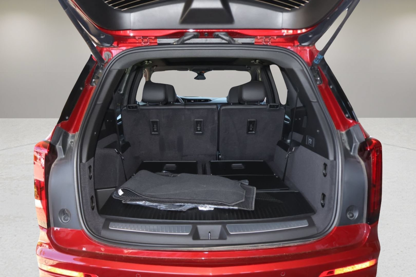 New 2025 Cadillac XT6 Luxury w/ LPO, Floor Liner Package AWD/4WD image 16