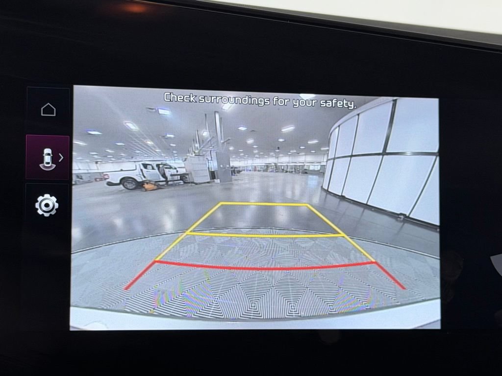 Used 2025 Kia Niro Wind w/ Wind Preserve Package FWD image 20
