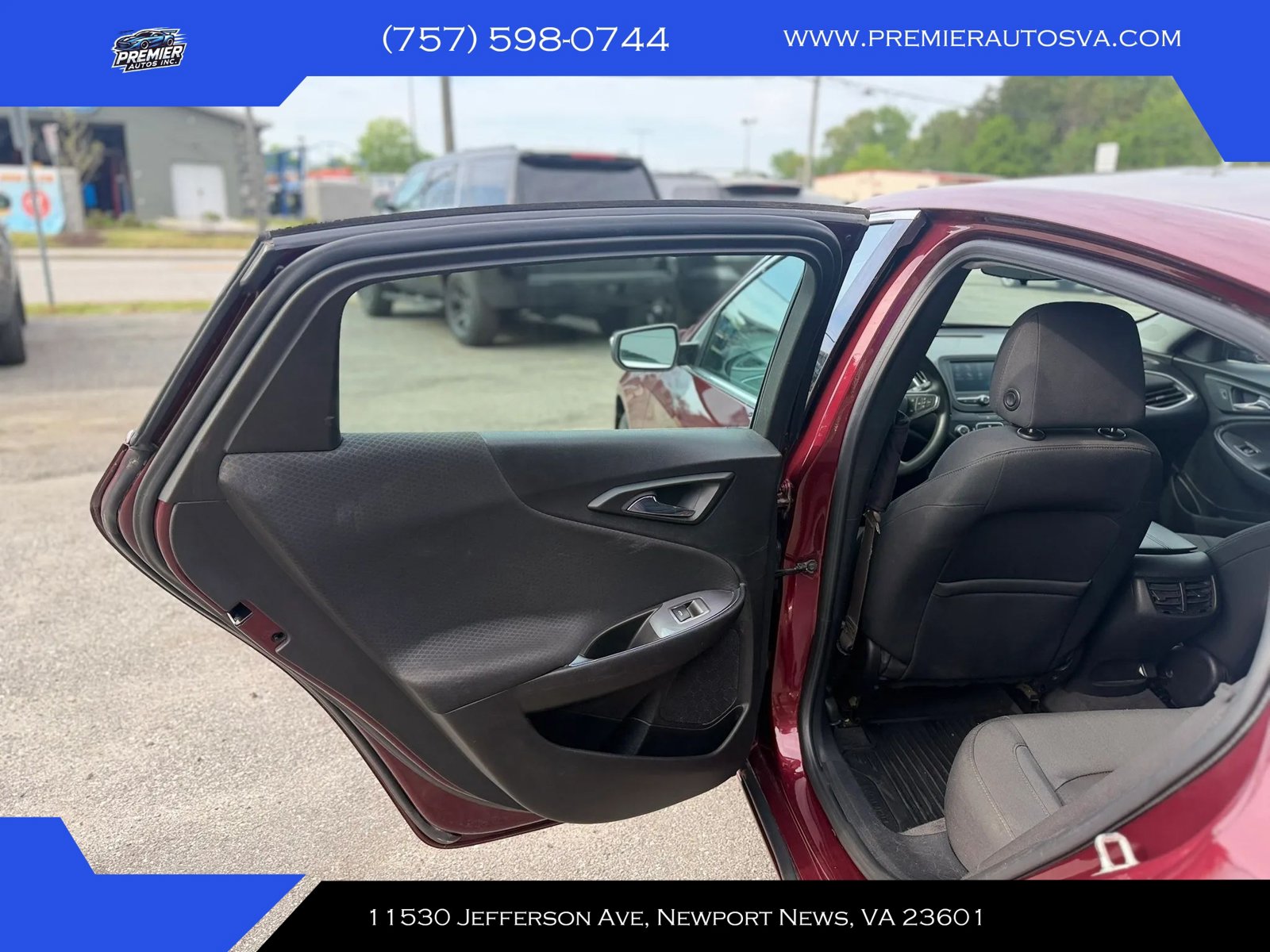 Used 2016 Chevrolet Malibu LT FWD image 14