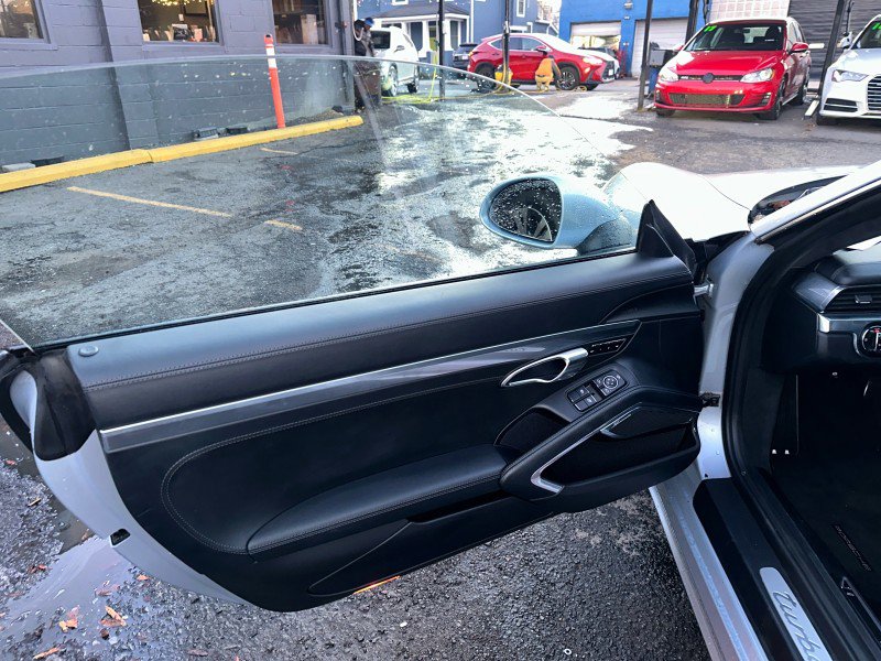 Used 2015 Porsche 911 4 Coupe image 12