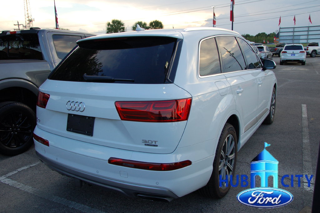 Used 2018 Audi Q7 3.0T Premium Plus w/ Premium Plus Package AWD/4WD image 4