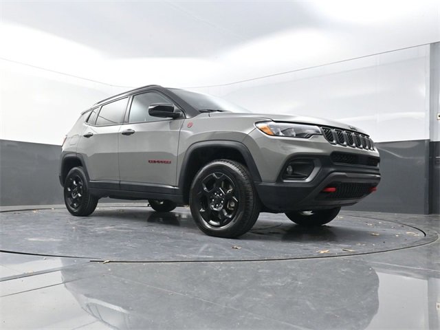 Used 2024 Jeep Compass Trailhawk image 28
