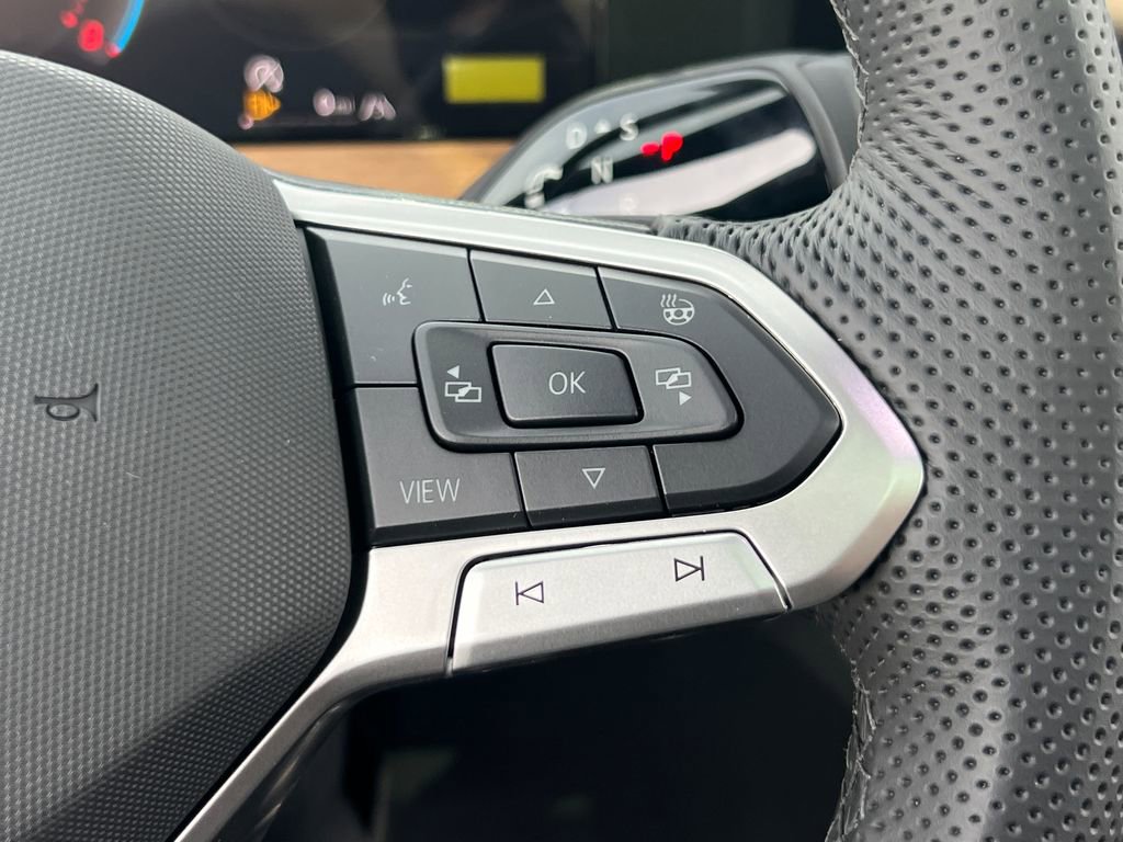 New 2026 Volkswagen Tiguan SEL R-Line image 23