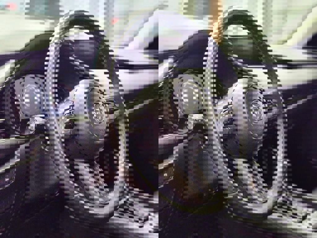 Used 2021 MAZDA MAZDA3 s image 18