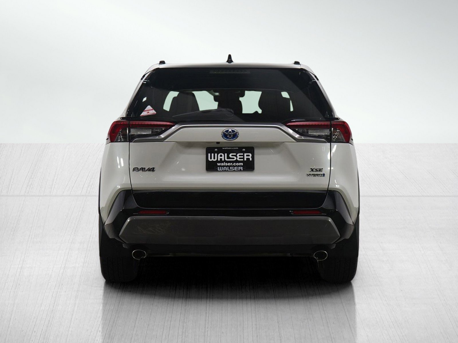 Used 2020 Toyota RAV4 XSE image 4