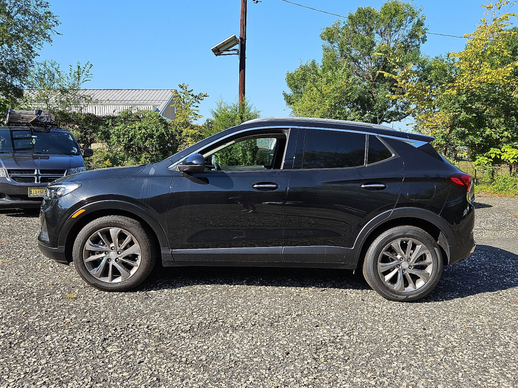 Used 2023 Buick Encore GX Essence w/ Experience Buick Package image 2
