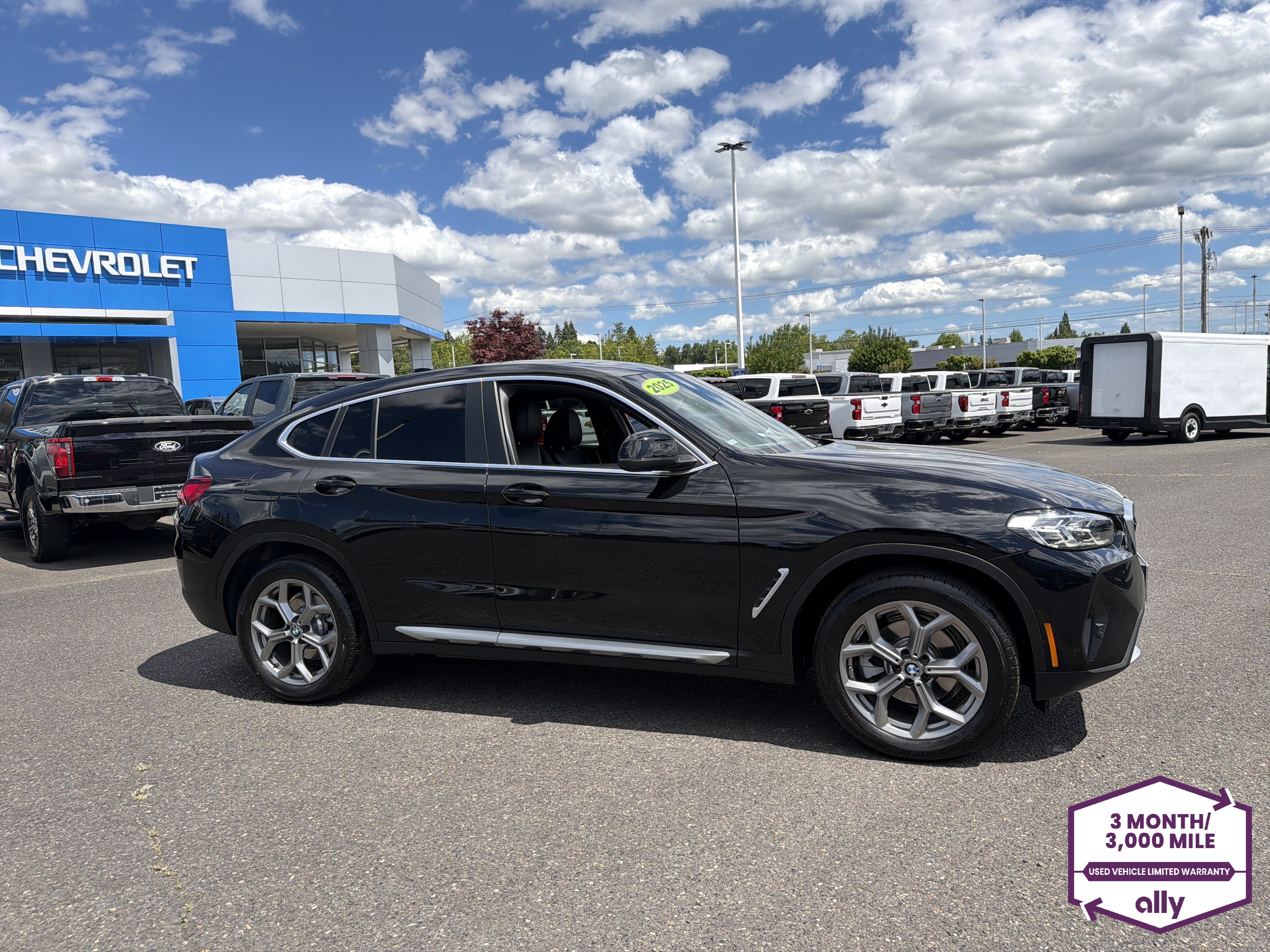 Used 2025 BMW X4 xDrive30i AWD/4WD image 6