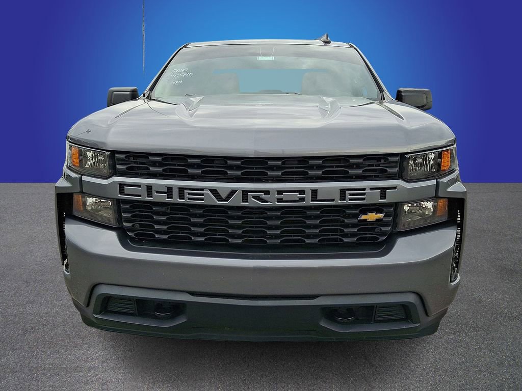 Used 2020 Chevrolet Silverado 1500 Custom w/ Custom Value Package image 2