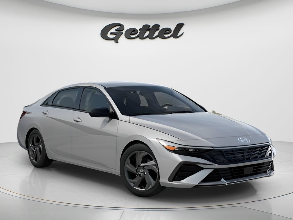 Used 2026 Hyundai Elantra Sport FWD image 2