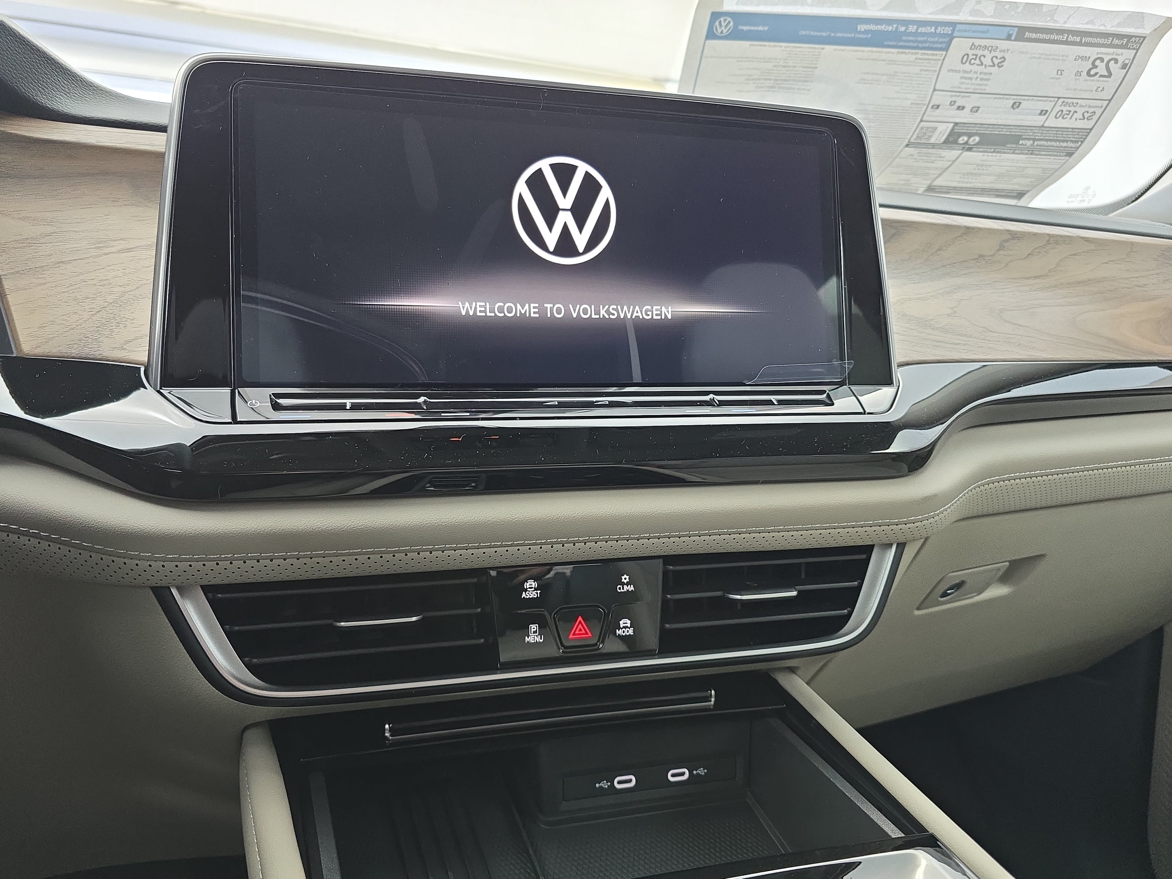 New 2026 Volkswagen Atlas SE FWD image 21