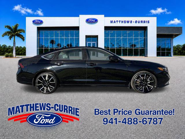 Used 2024 Honda Accord Touring image 3