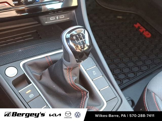 Used 2025 Volkswagen Jetta GLI Autobahn image 17