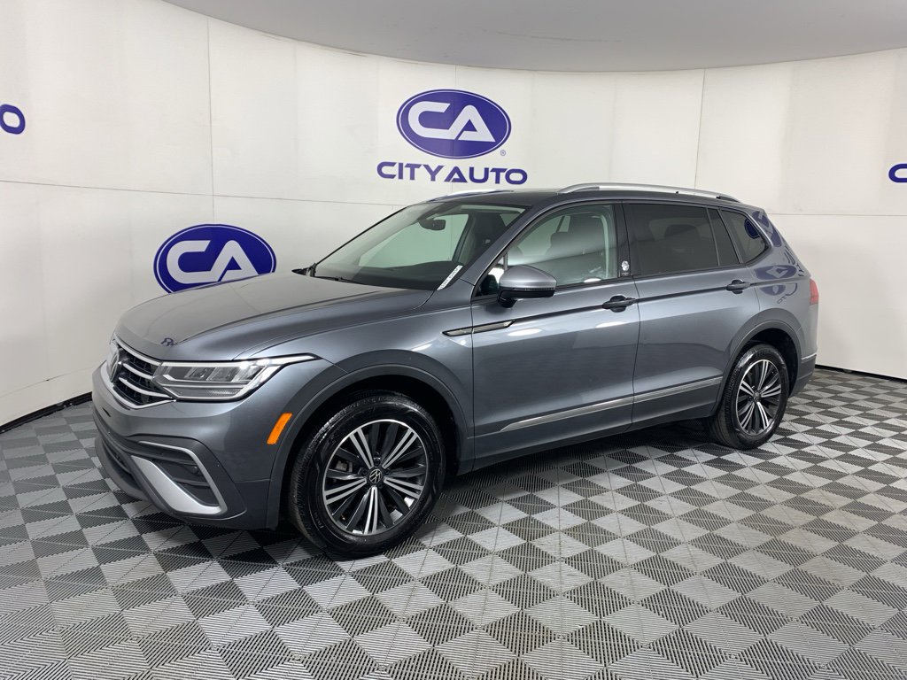 Used 2024 Volkswagen Tiguan Wolfsburg Edition image 7