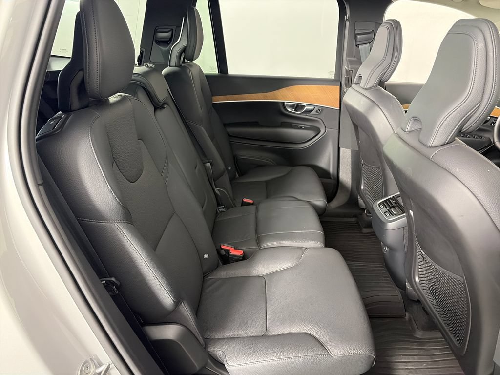 Used 2024 Volvo XC90 B5 Plus AWD/4WD image 28