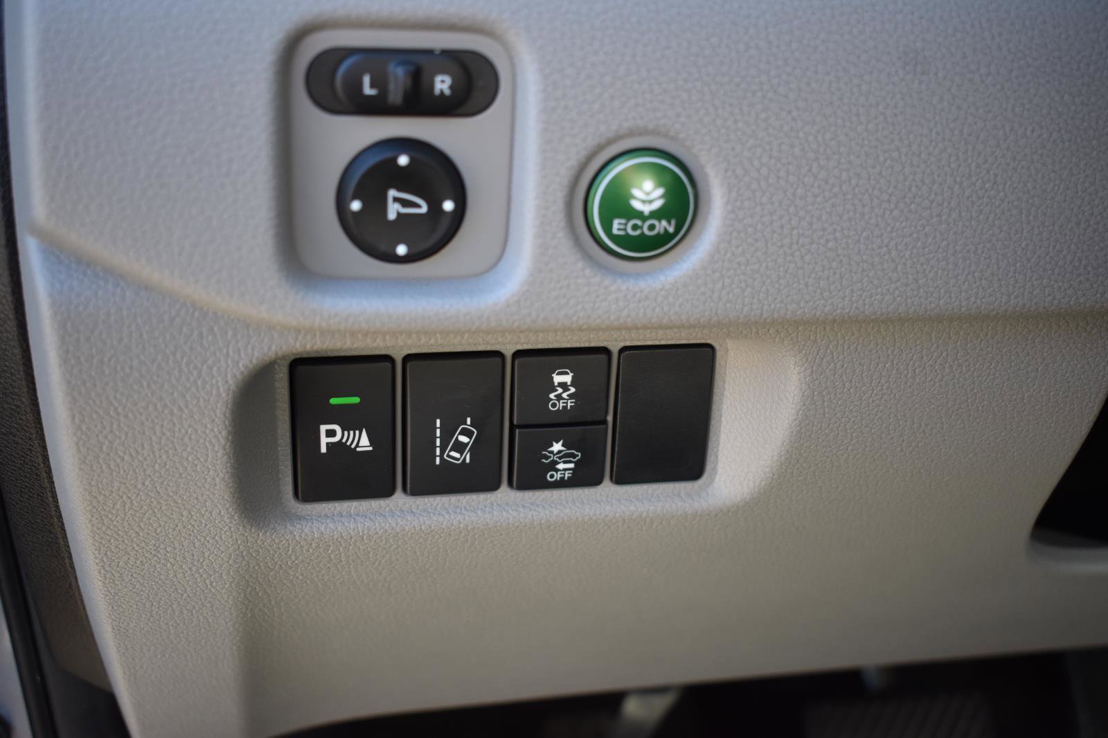 Used 2018 Honda Pilot Touring image 28