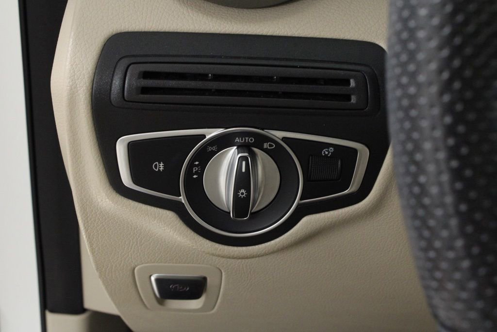 Certified 2019 Mercedes-Benz GLC 300 GLC 300 image 17