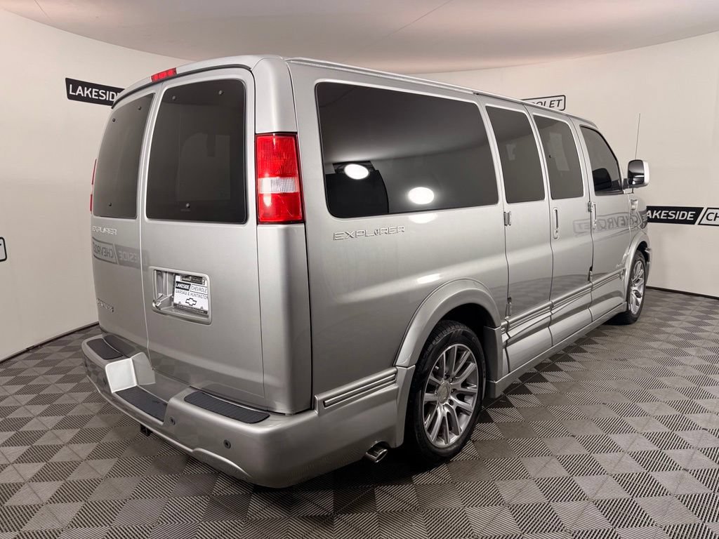 Used 2021 Chevrolet Express 2500 LS w/ Enhanced Convenience Package RWD image 6