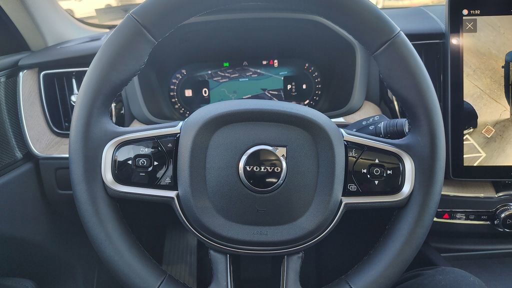 New 2026 Volvo XC60 B5 Plus w/ Climate Package AWD/4WD image 13