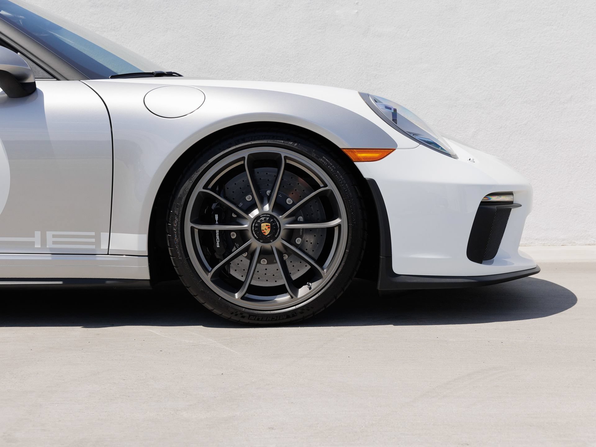 Certified 2019 Porsche 911 Speedster RWD image 11