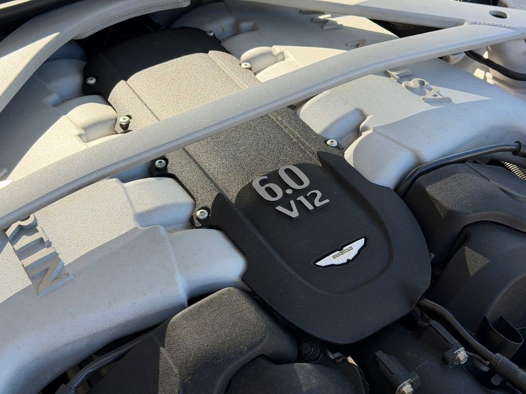 Used 2015 Aston Martin DB9 Coupe image 46