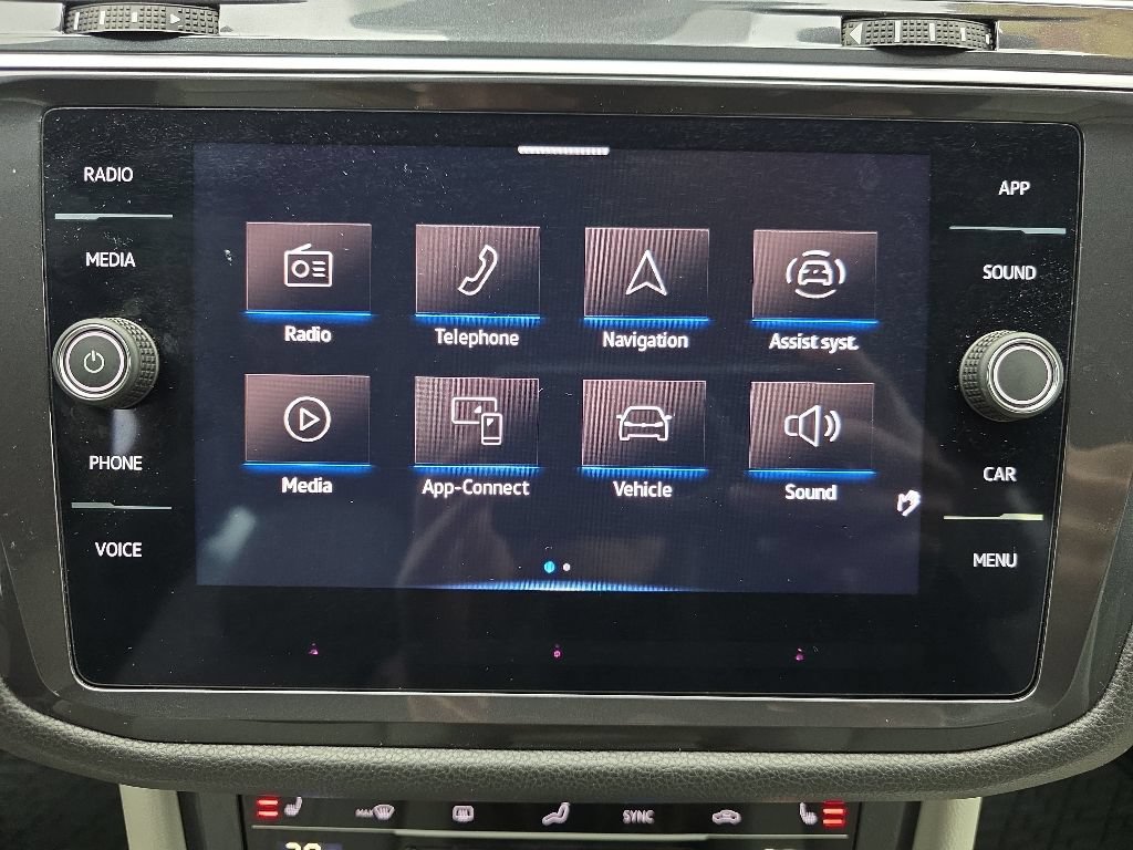Used 2024 Volkswagen Tiguan SE R-Line AWD/4WD image 33
