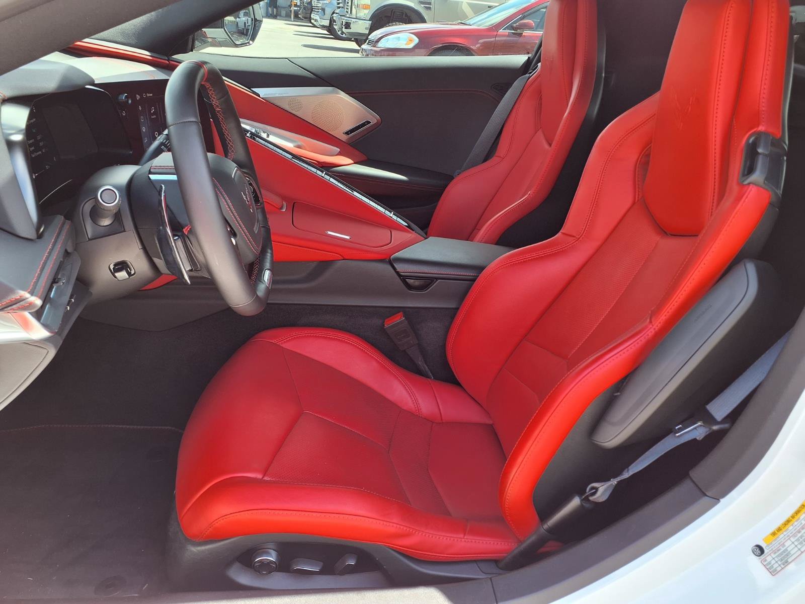 Used 2025 Chevrolet Corvette Z06 RWD image 12