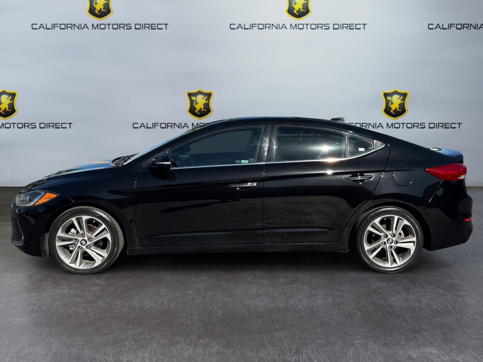 Used 2017 Hyundai Elantra Limited FWD image 2
