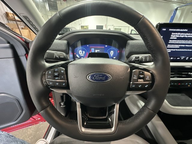 Certified 2026 Ford Explorer Platinum w/ LUX Leather Package AWD/4WD image 15