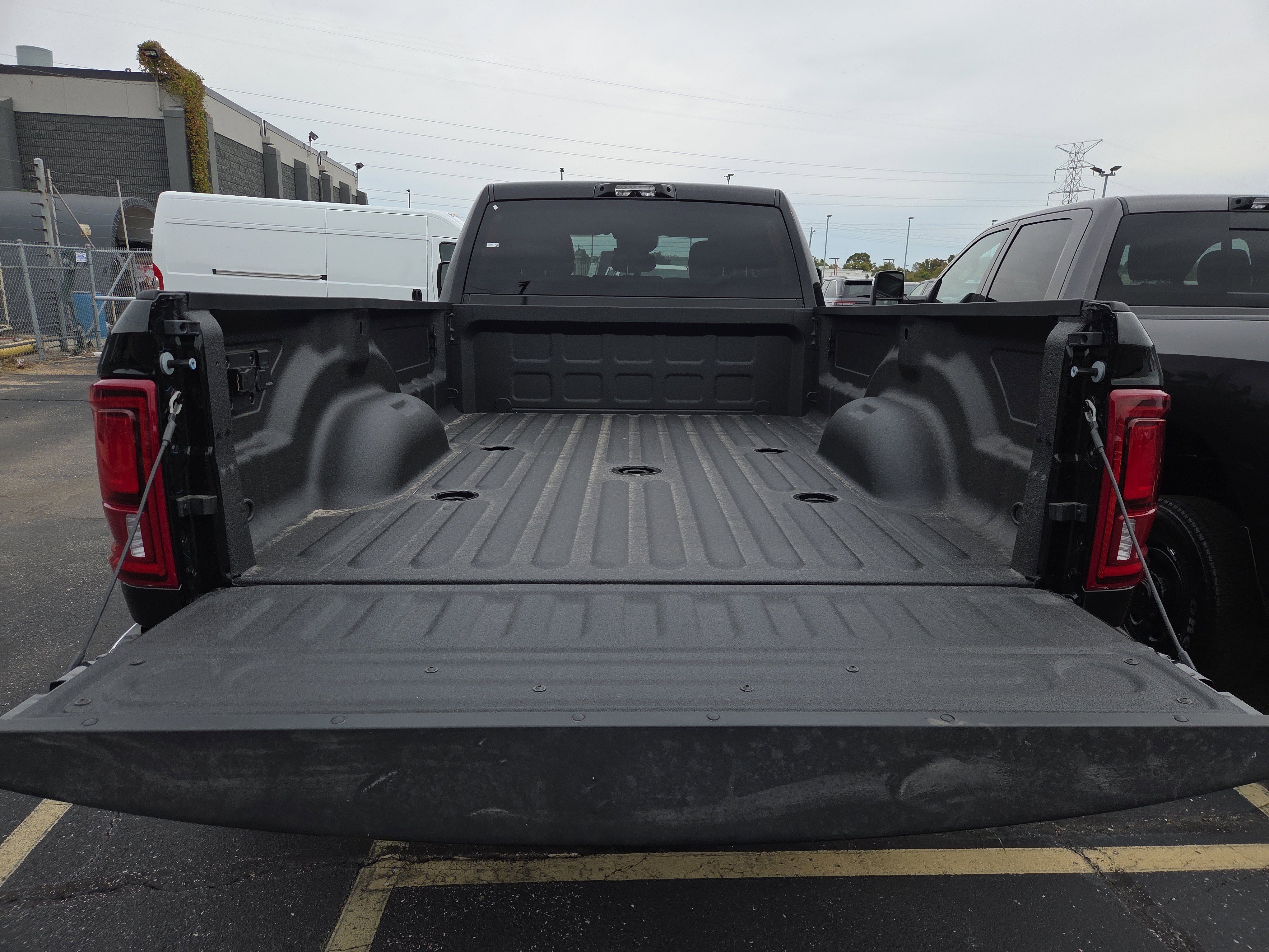 New 2026 RAM 3500 Big Horn image 8