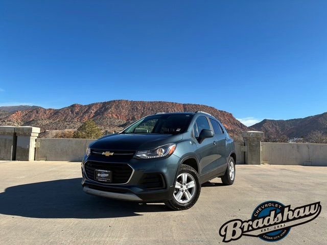 Used 2022 Chevrolet Trax LT w/ Driver Confidence Package image 1