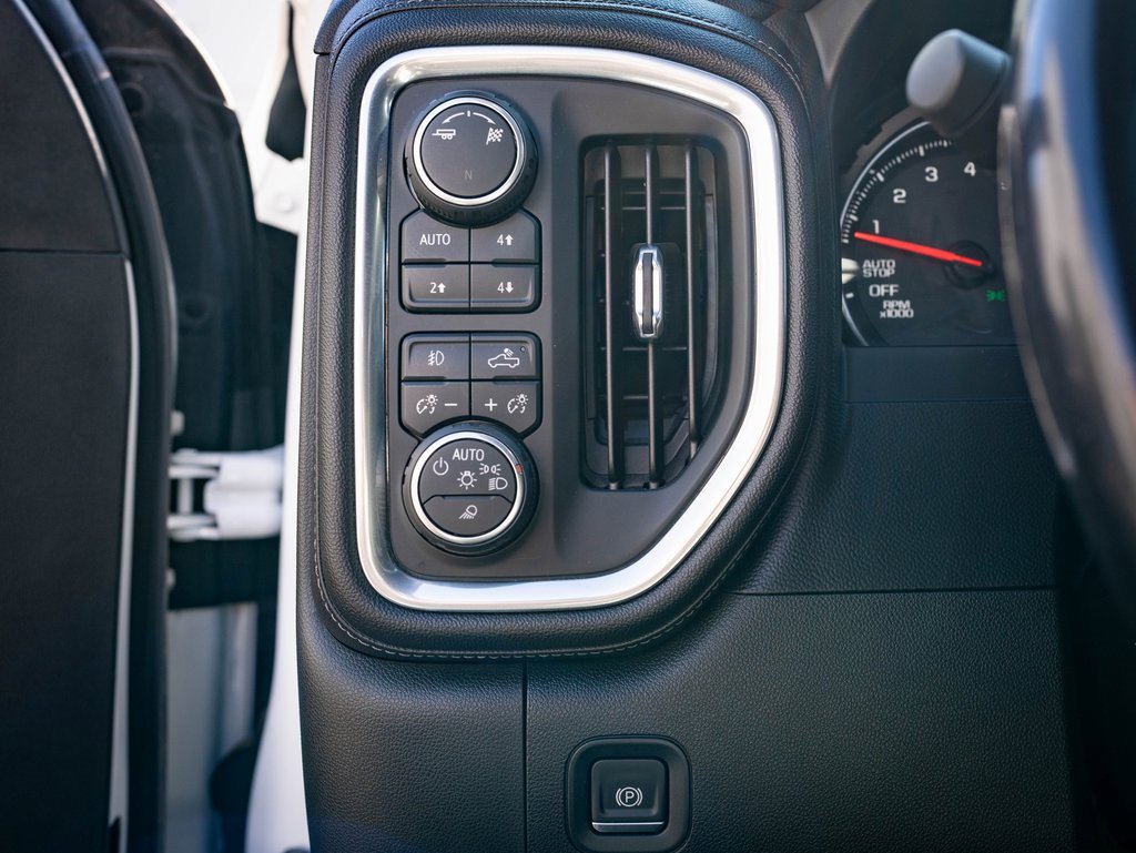 Used 2019 Chevrolet Silverado 1500 RST image 38