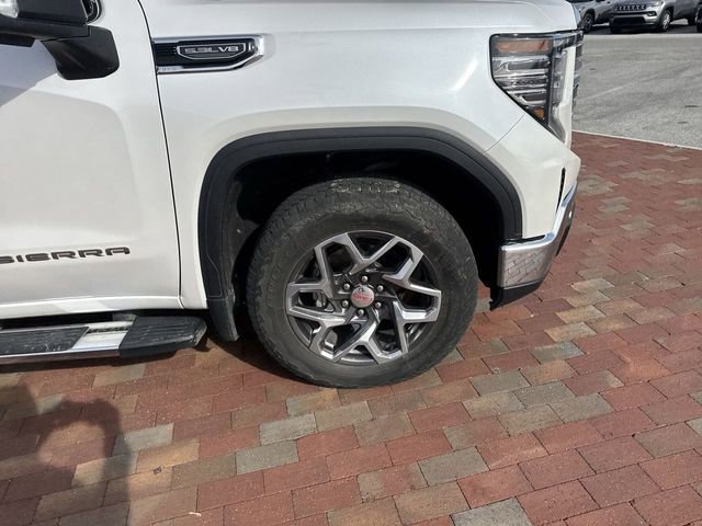 Used 2024 GMC Sierra 1500 SLT w/ SLT Premium Plus Package AWD/4WD image 17