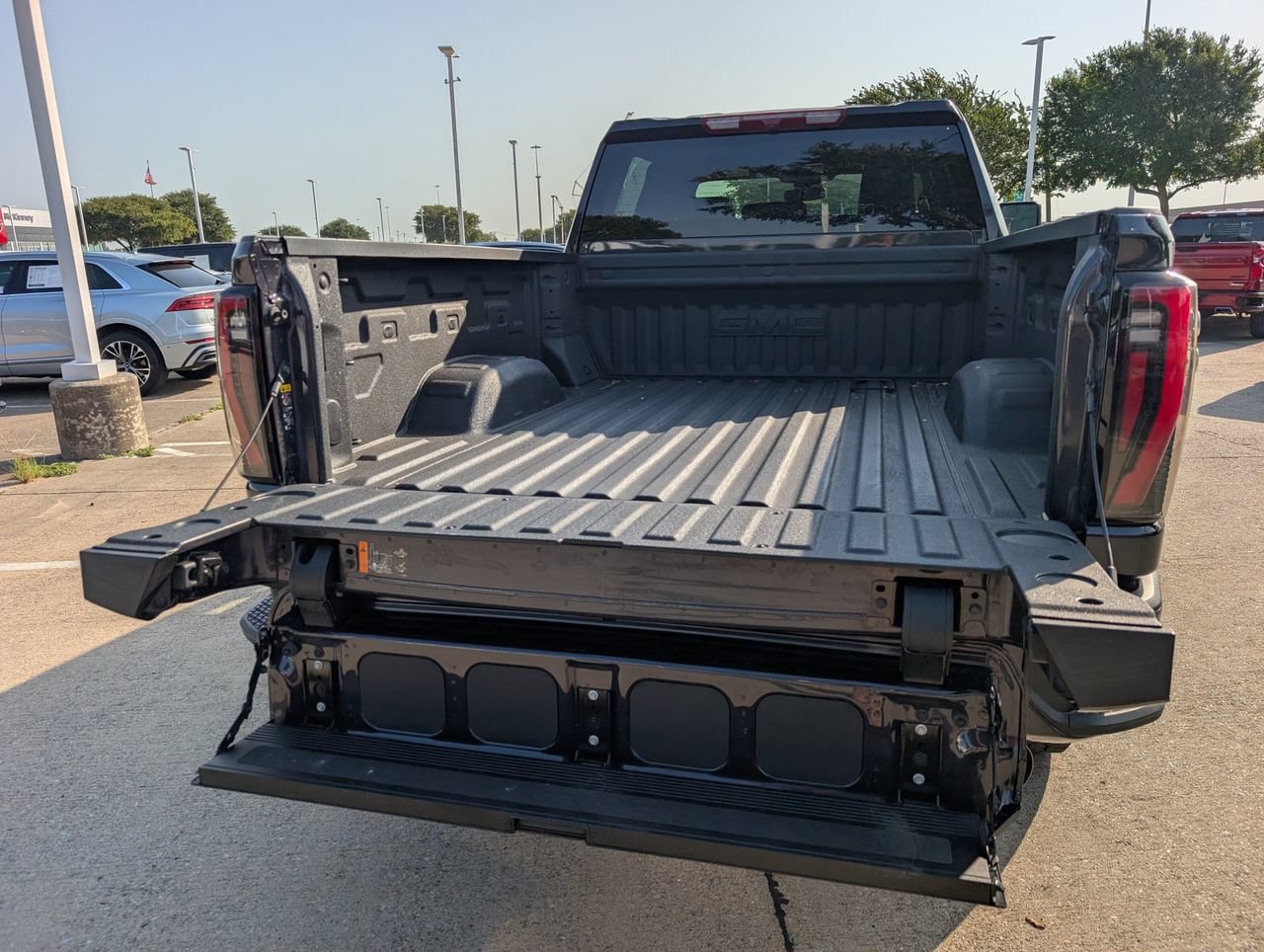 Used 2026 GMC Sierra 2500 AT4 AWD/4WD image 26