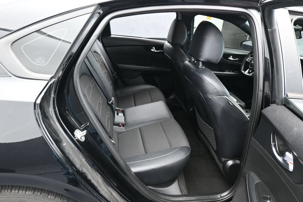 Used 2023 Kia Forte GT-Line w/ GT-Line Technology Package FWD image 30