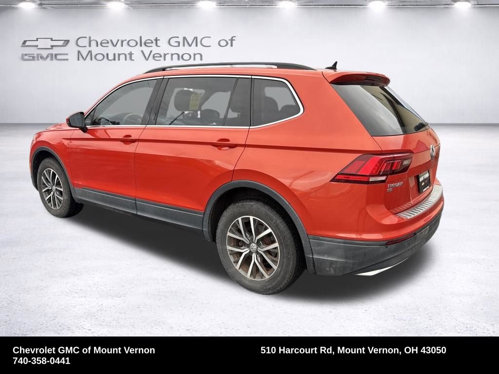 Used 2019 Volkswagen Tiguan SE w/ Panoramic Sunroof Package image 3