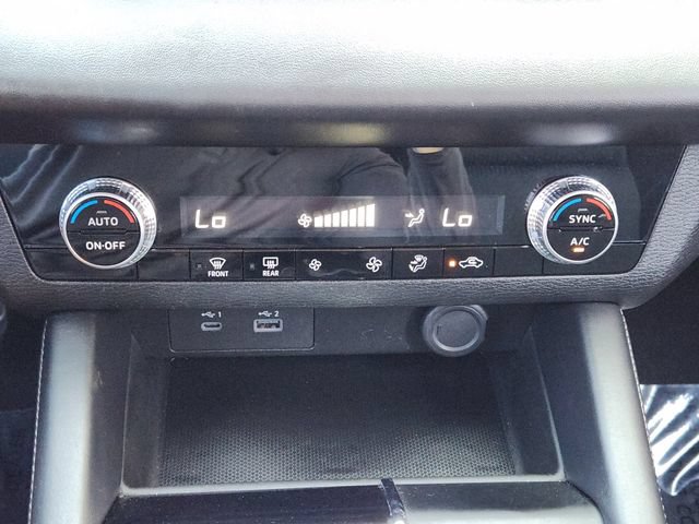 Used 2023 Mitsubishi Outlander ES FWD image 21