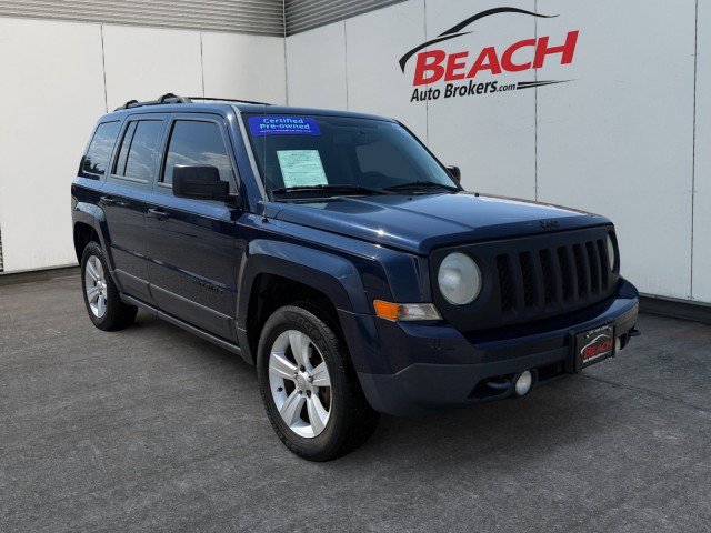 Used 2014 Jeep Patriot Latitude w/ Sun/Sound Group AWD/4WD image 3