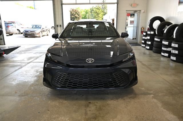 New 2026 Toyota Camry SE FWD image 2