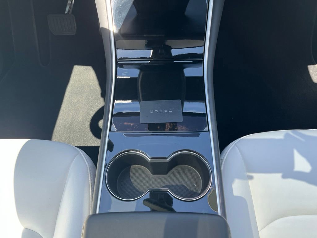 Used 2021 Tesla Model Y Long Range AWD/4WD image 20