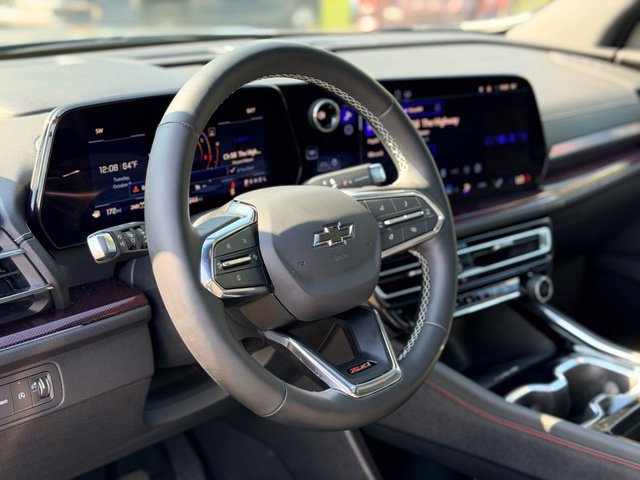 Used 2025 Chevrolet Traverse Z71 w/ Driver Confidence Package AWD/4WD image 9