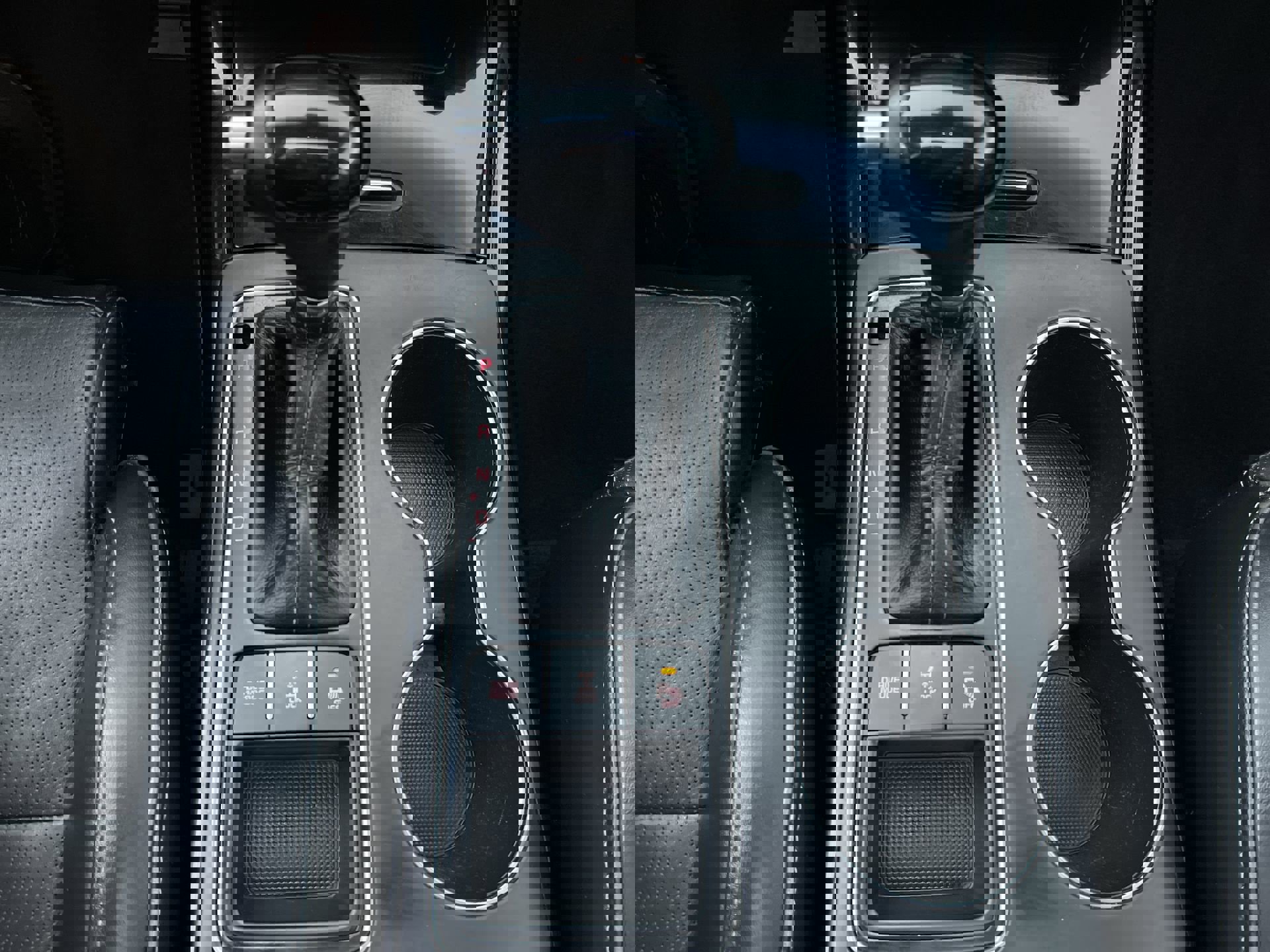 Used 2016 Kia Sorento SX image 21