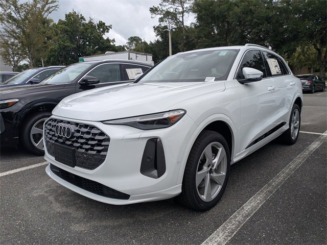 New 2025 Audi Q5 Premium Plus