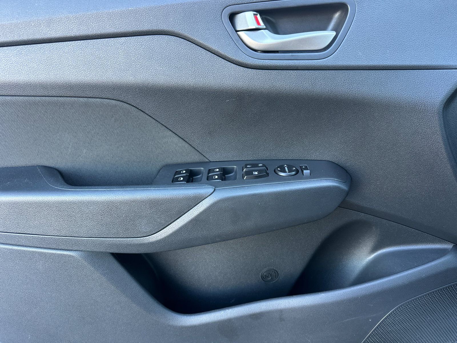 Used 2021 Hyundai Accent SE image 10