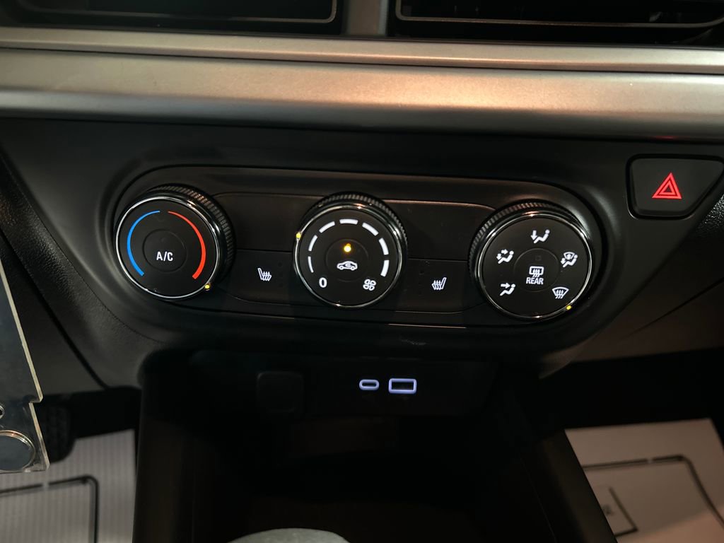 Used 2024 Chevrolet Trax RS w/ Driver Confidence Package image 19