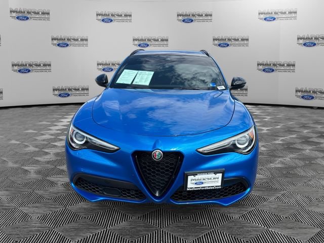 Used 2022 Alfa Romeo Stelvio Veloce AWD/4WD image 8