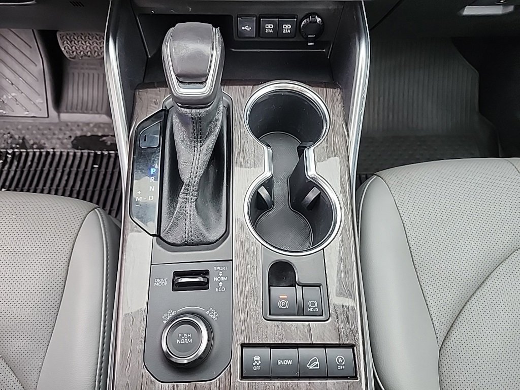 Used 2021 Toyota Highlander Platinum image 17