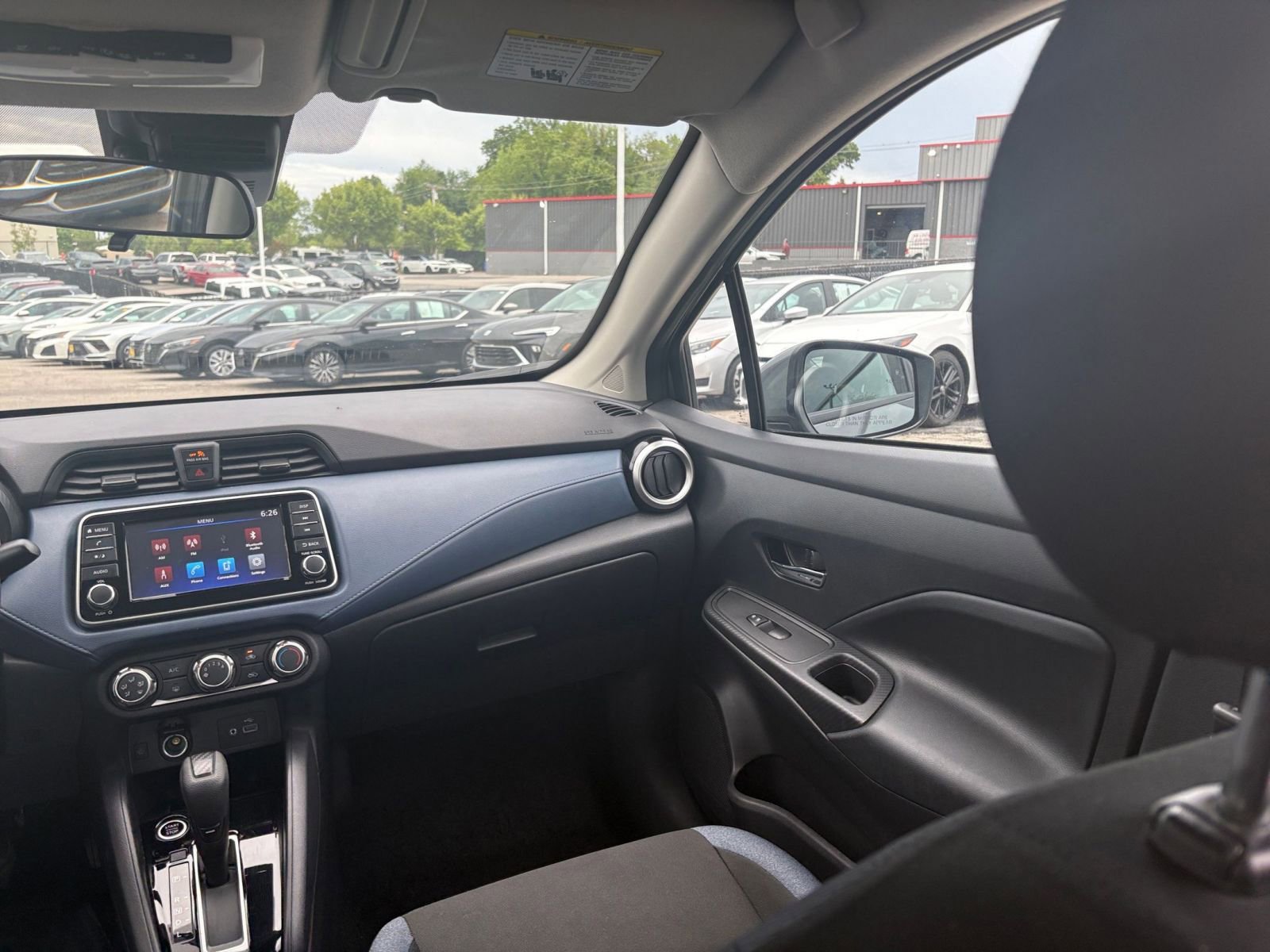Used 2025 Nissan Versa SV FWD image 33